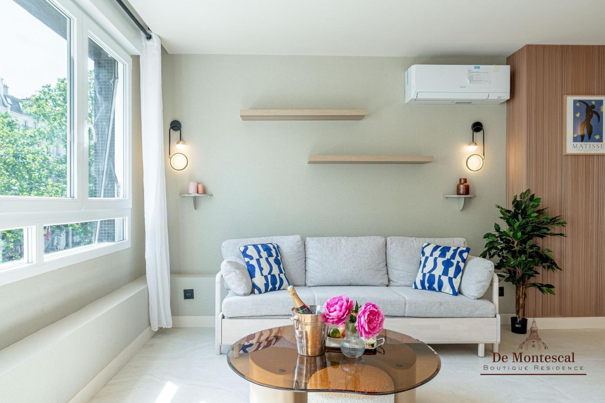 De Montescal - Hot Tub And Ac Cosy Apartment A Prime Location 40M2 Paris Exterior photo